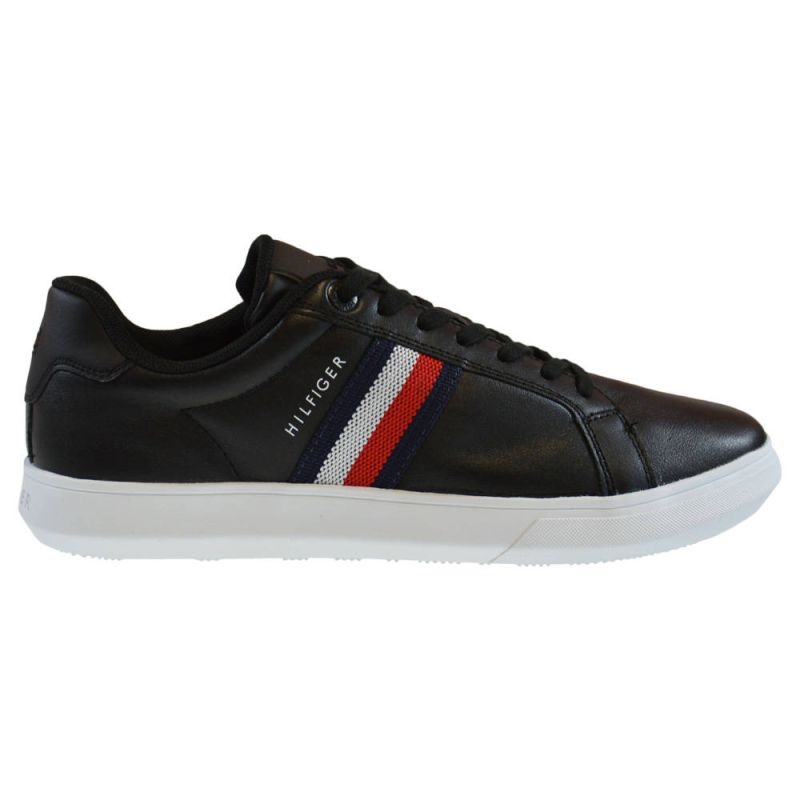 Tommy Hilfiger bateliai