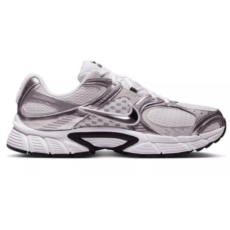 Nike bateliai